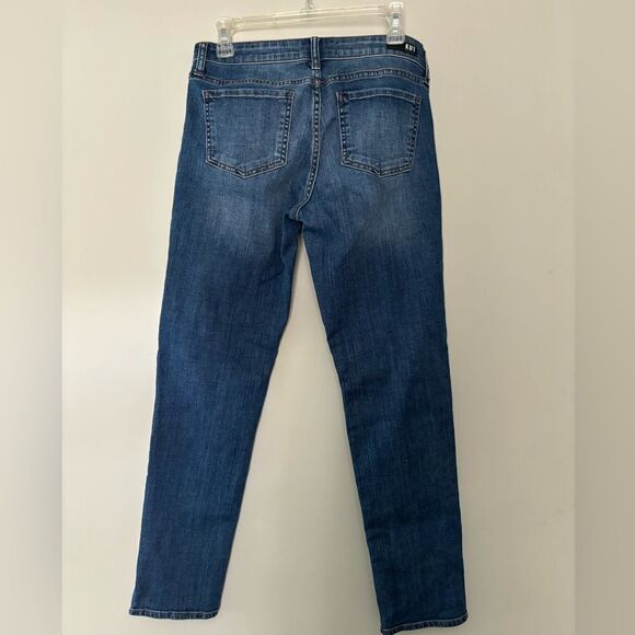 Kut from the Kloth SZ 4 Cathrine Boyfriend Medium Wash 29' Inseam Minimalist - Picture 2 of 4